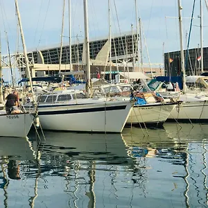 Hotel en barco Sleep&boatsbreakfast Barcelona, Sant Adrià de Besòs